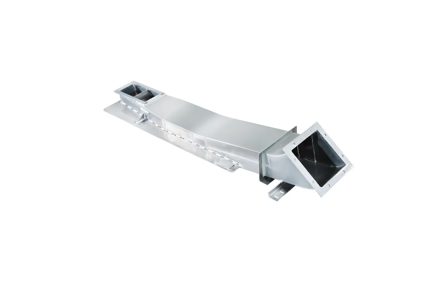 Long fabricated metal duct with a rectangular end interface