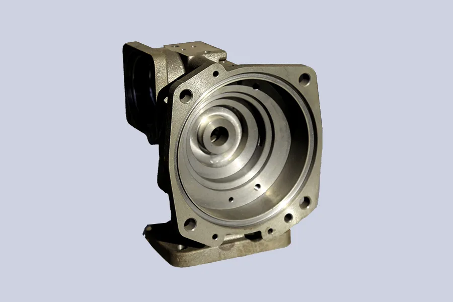 Machined valve body with concentric bore features and flange holes